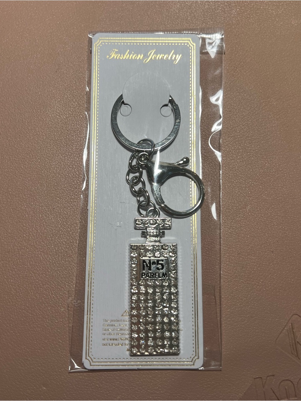 Silver Rhinestone Perfume Bottle Keychain Bag Charm N°5 Inspired NWT - Picture 5 of 8